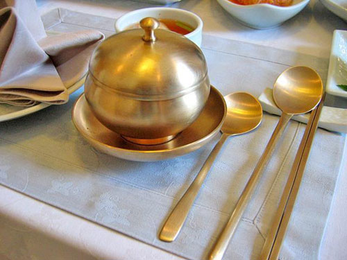 铜制餐具对白癜风有益处吗