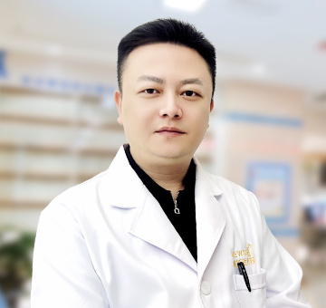 龙毅 主诊医师|主治医师
